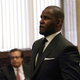 Illustration for article titled R. Kelly Didn't Show Up to Court, Lost Lawsuit Alleging Sexual Abuse of an Underage Girl